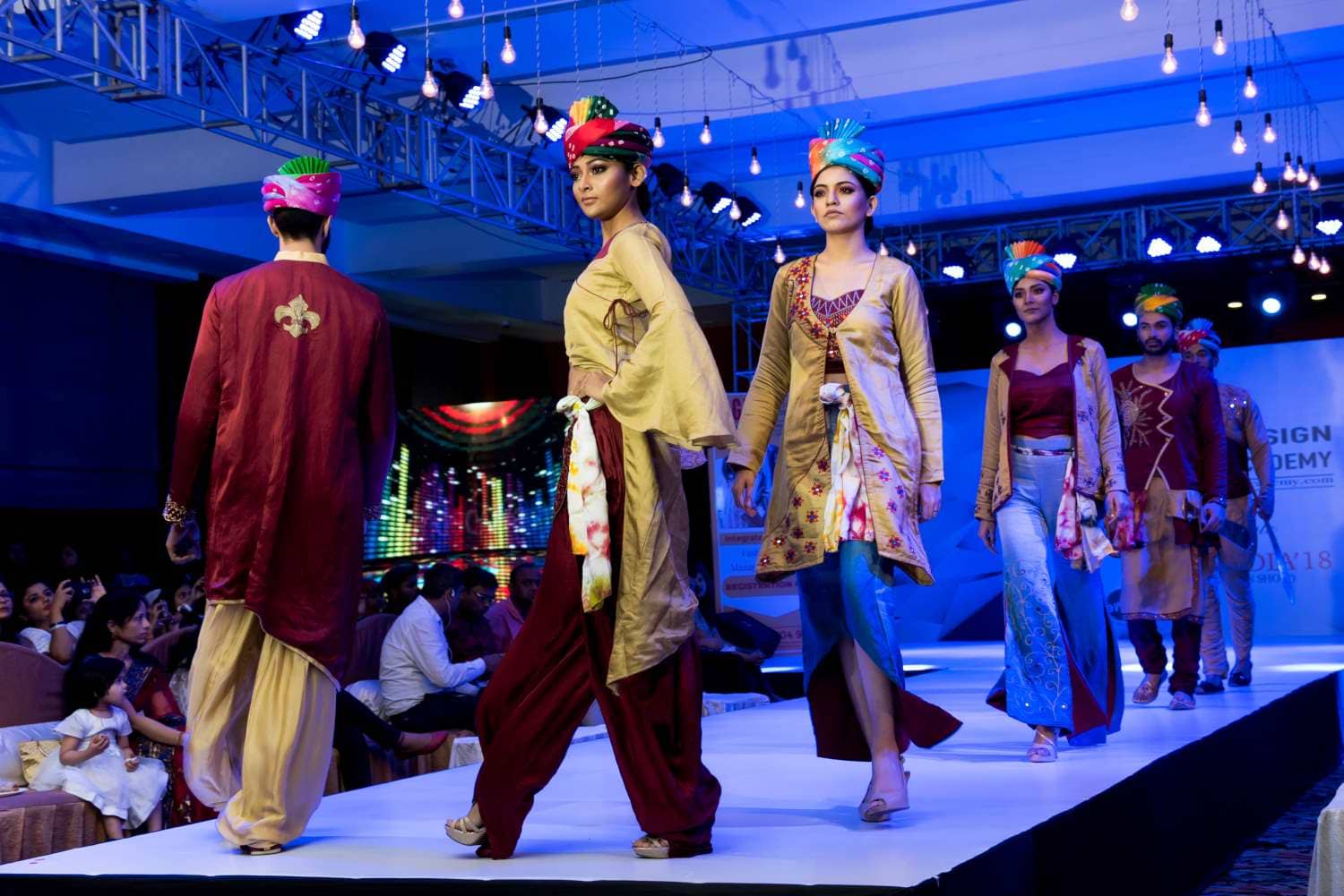 Craft Trends: Fashion Designing Course in Kolkata Awaits - GIFT